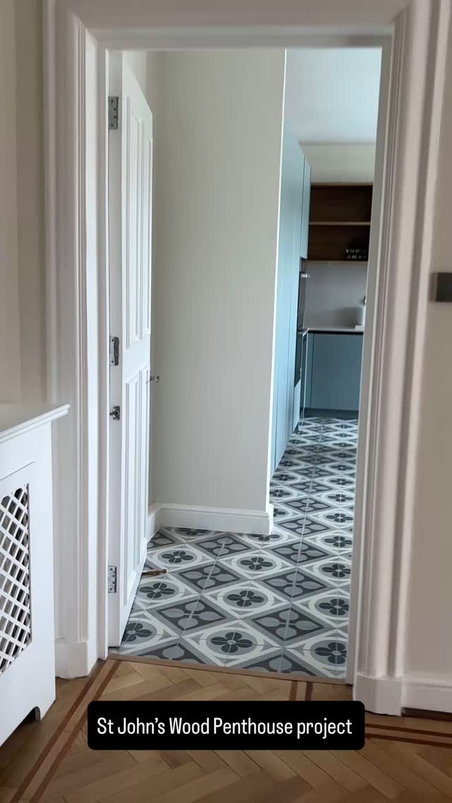 St. John’s wood project is done! #kitchendesign Pics from my Penthouse project in st John’s Wood. #interiordesign #londoninterior #renovation #homestyling #goldersgreen #finchley #hampstead #millhill #design #designer #architecture #homedesign #eastFinchley #moderndesign #interiordesign #moodboard #styling #interiorlondon #kitchenisland #kitchendesign #mood board. #homeoffice