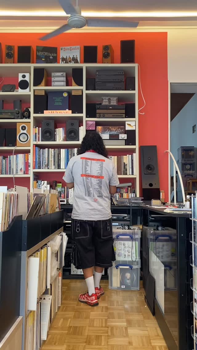 ok but like the first NERD record is so cool, right? I think the acoustic version’s waaay more fun tho 😬
#munich #music