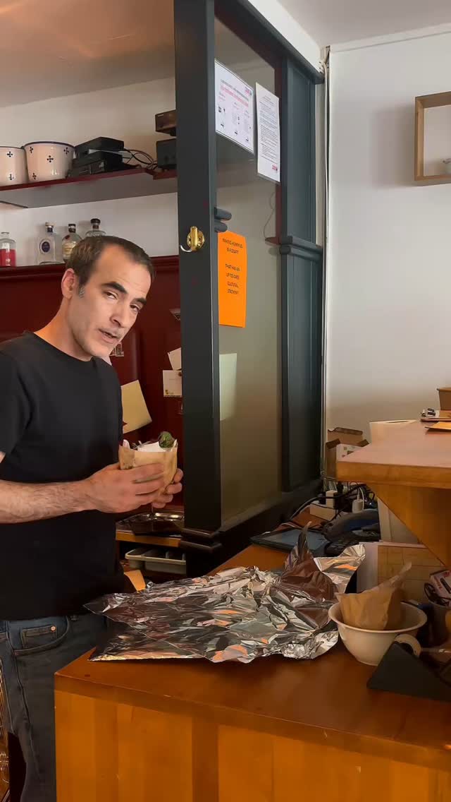We always prefer to host you🥰
BUT - you can also order for pickup/delivery
#restaurant #viennaeats #hummus #food #vienna