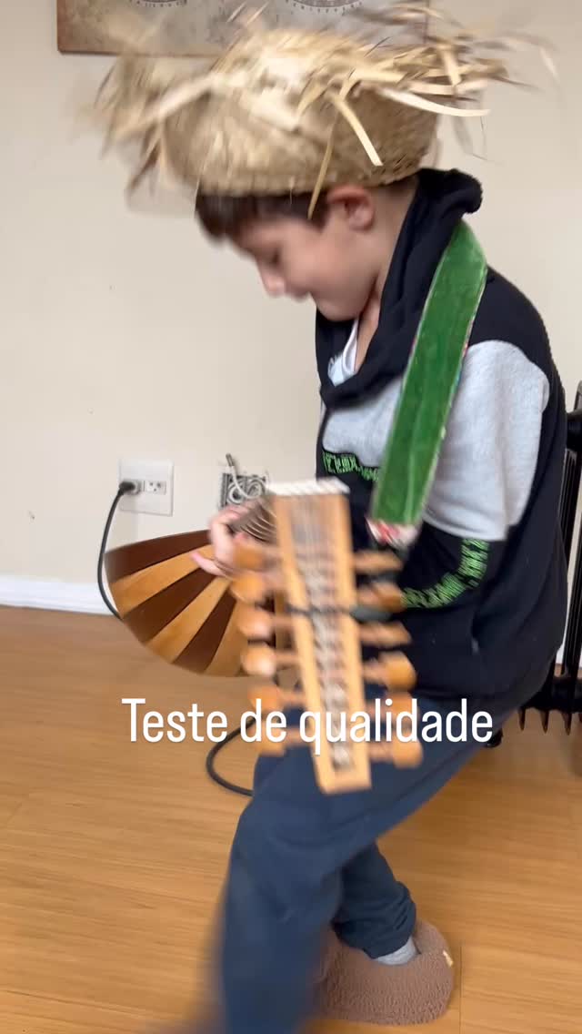 Rock lute #historicalluteconstruction #luteriaufpr #earlyinstruments #renaissancemusic #teorba #archlute #archlute #periodinstruments #laudrenascentista #laudrenascentista