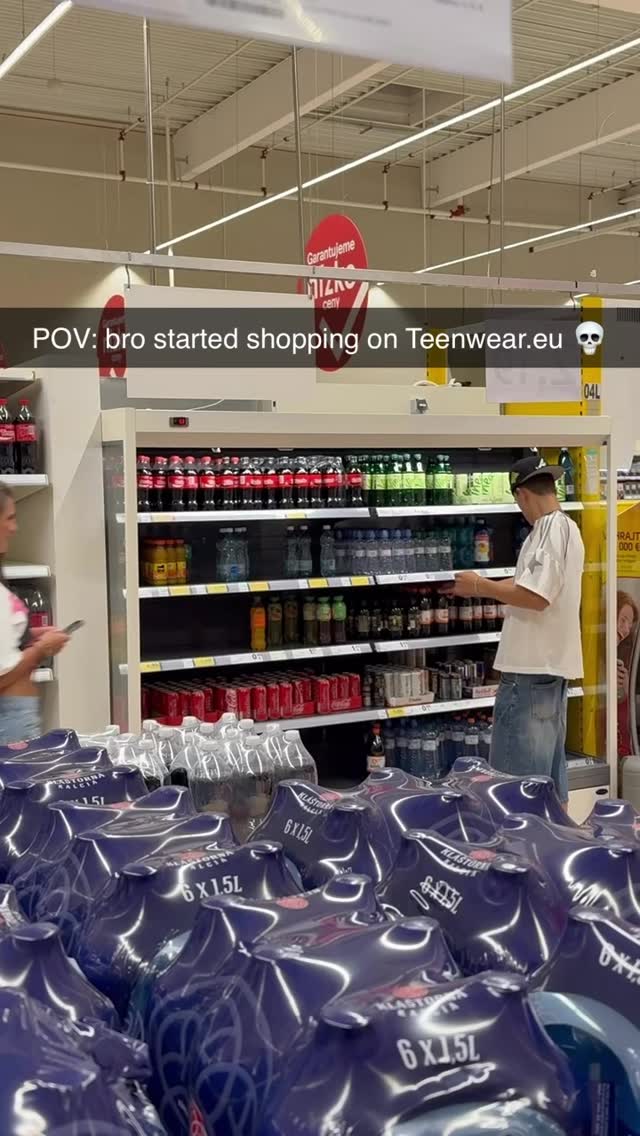 😧 1 order from us and suddenly bro pulling everywhere!
🛒 shop before it sells out
#teenwearstyle #streetwear #pov #fyp #fashioninsta #viral