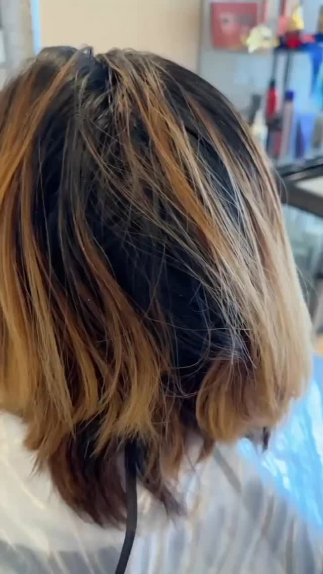 Do you like the hair transformation?
#lbhairextensions #ktiphairextensions #losangeles #longbeachhairextensionspecialist #perfecthair #healthyhair #hairtransformation #hairextension