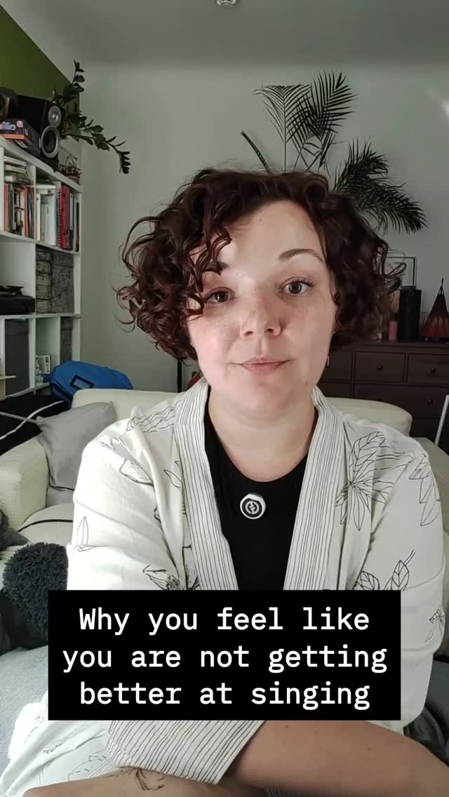 Vocal progress isn’t a straight line.
One day your voice flows — the next, it cracks and hides.
That doesn’t mean you’re failing. It means you’re growing.
Progress is messy. Stay with it.
💬 Can you relate? What surprised you most about learning to sing?
Hashtags:
#vocaljourney #singersofinstagram #musicgrowth #singingpractice #realgrowth #singerconfidence #behindthevoice #vocalcoach