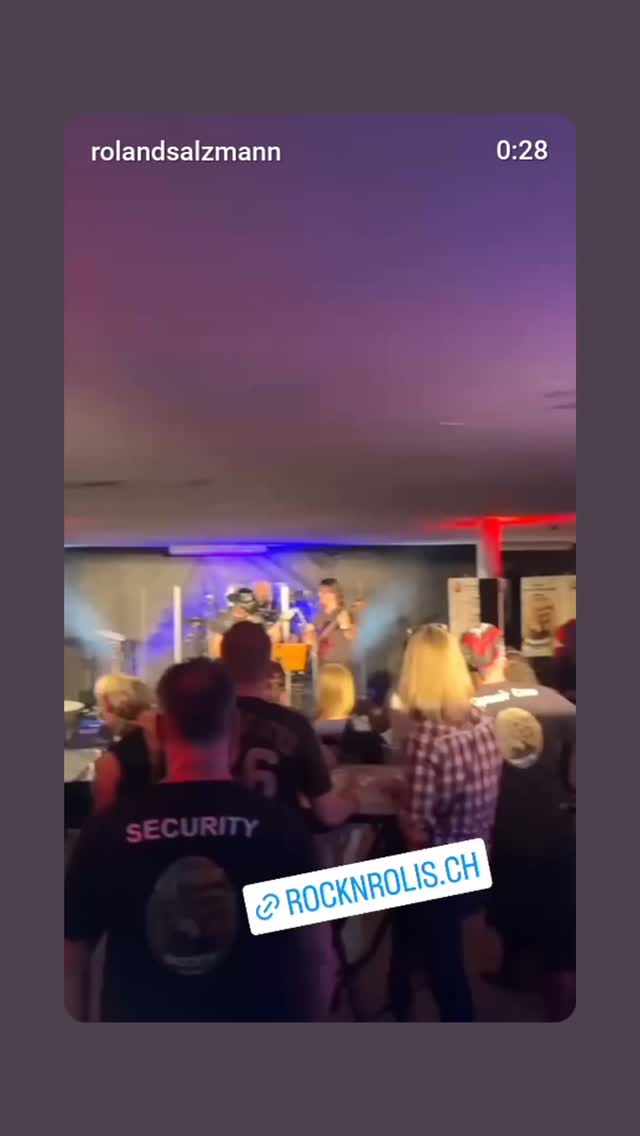 Bandy Open Air 2025. Toll war's.#musicislife #rocknroll #musiclover #music #amriswil #electricguitar #thurgau #practice #guitarsolos #concert #vanhalen #bonjovi #gunsnroses #europe #thefinalcountdown #welcometothejungle #livinonaprayer