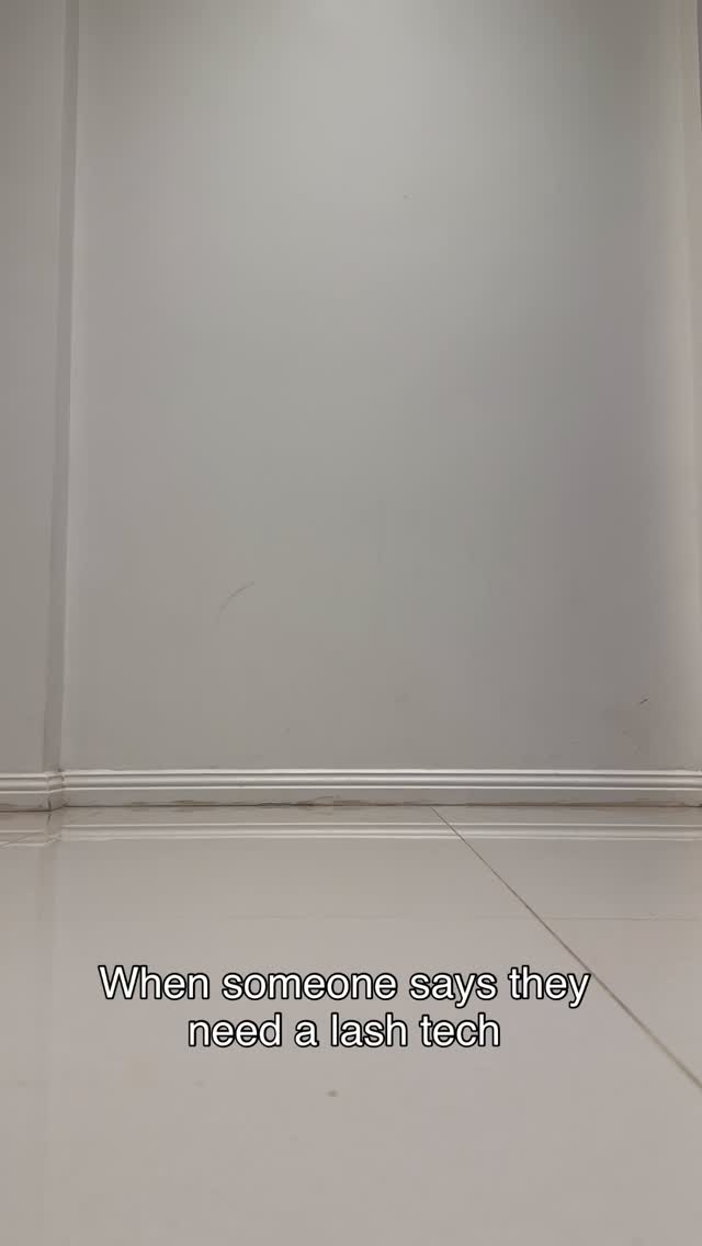 Hello besties did you summon me 🙂↕️ Just popping in to let you know that I’m (sort of) back from maternity leave! 🤣 Thank you so much for all your love and support — it truly means the world to me.
From August onwards, I’ll be easing back into work with very limited availability — just one appointment per day at 5:30pm (once Mark gets home), with a few extras on Thursdays (thanks Mum!) and the occasional Saturday, depending on how Isla goes with her naps, feeds & swimming lessons 🍼💦
To keep things manageable, unfortunately I can only take appointments from my regulars for now 💕 Bookings aren’t available through my usual booking link, so please DM or text me directly to book in.
Spots are very limited, so if you’d like to lock in your August (and beyond) appointments, send me a message! ✨
Once Isla’s settled into a bit more of a structured routine, I’ll be able to offer more appointment times to clients who want to book in! 🤩 keep an eye out on my IG stories or DM me to join the waitlist to be the first to know when an availability pops up!