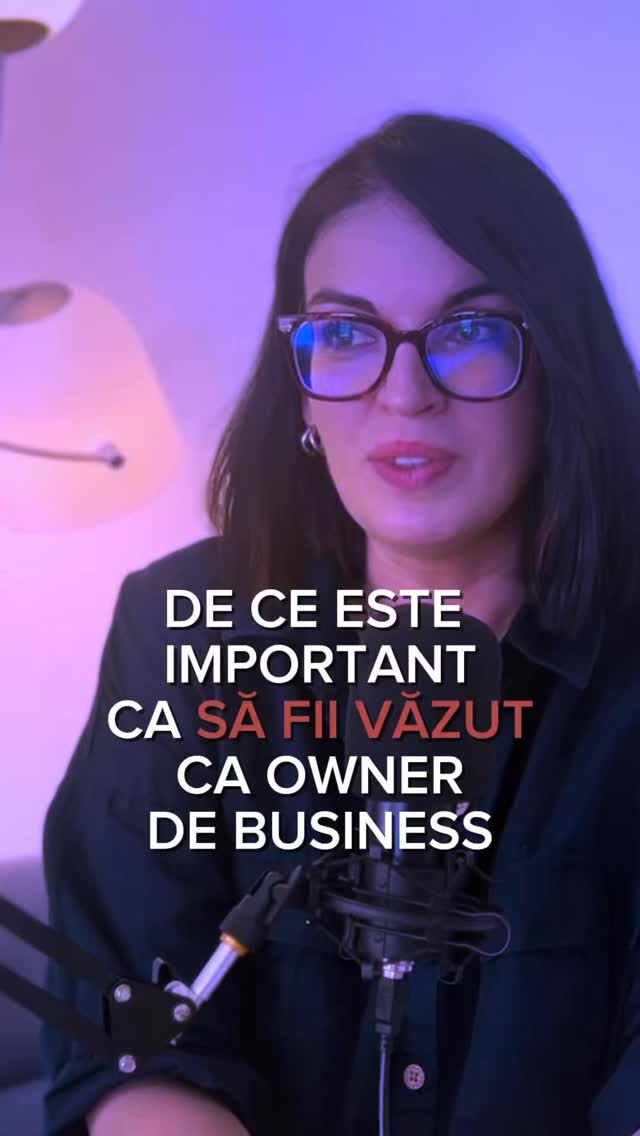 Fie că vinzi servicii, ai un business sau vrei să fii recunoscut(ă) în domeniul tău, oamenii NU cumpără doar ce faci. Cumpără energia ta, vibe-ul tău, POVESTEA ta.
- Fă-ți vocea auzită.
- Arată-le cine ești.
- Construiește-ți comunitatea în jurul valorilor tale.