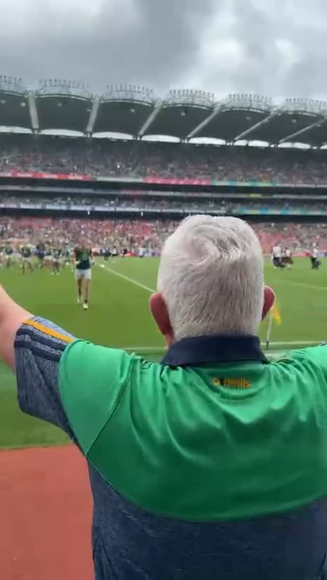 After the Leinster Final we brought you a video of John Harmon and his son Fergus sharing an emotional moment… and here’s another one.
This time it’s Colm and Annette Menton embracing their son Bryan after the final whistle in yesterday’s All Ireland Quarter Final win over Galway.
For 70 minutes we lived every kick, every run and every hit, and the elation we all felt at the end of the game was because of a small group of men, one of whom we are proud to say is our own. Maith thú Bryan agus foireann Meath GAA!