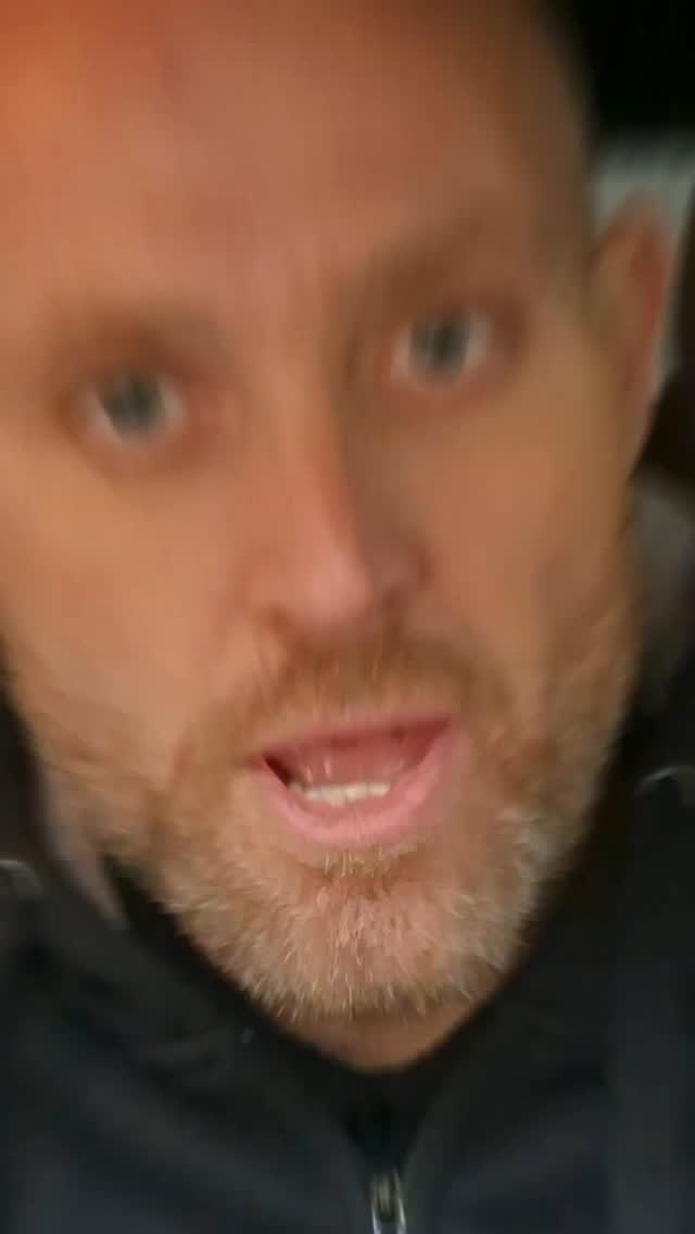 A barátnőd imádja ha jövök!😜 #wantopfutár #wtf #futár #futárszolgálat #munka #kiszállítás #munkalehetőség #gyorsfutár #szállítás #bicikli #delivery #biciklisfutár #deliveryguy #cyclinglife #deliveryheroes