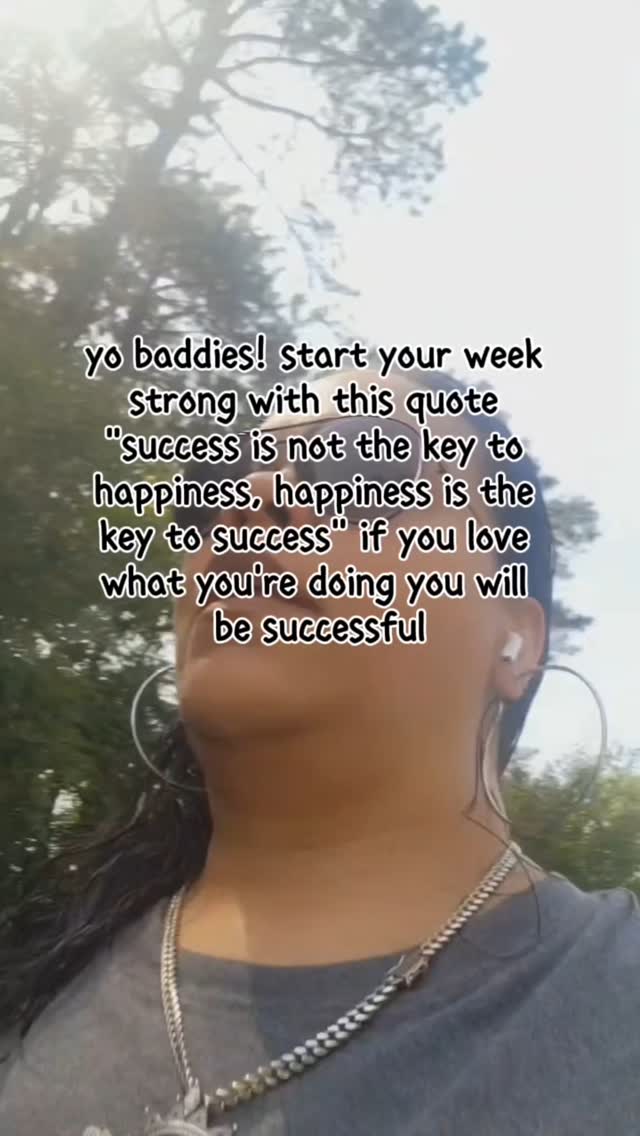 Yo, baddies! Start your week strong with this quote: 'Success is not the key to happiness. Happiness is the key to success. If you love what you are doing, you will be successful.' Remember, you got this!
.
Follow @thedivaonline for more #wfhjobs and #sidehustles 💋
.
.
#thedivaonline #1000visionaries #breakroombaddiez #amomsmission #amazonseller #businessowner #2025sidehustles #resellercommumity #amazonfba #ebayseller #workwithfreedom #reseller #stayathomemom #easywaystomakemoney #affiliatemarketing #multiplestreamsofincome #myroadtowealthy #entrepreneurlife #workfromhome #blogger #howtostartanonlinebusiness #wifimoney #howtomakemoneyonline #blogger #dfydigitalproducts #howtoworkfromhome #digitalmarketing #digitalproducts