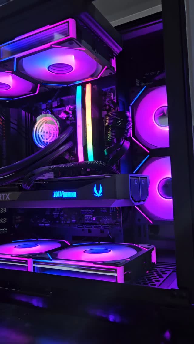 Mais um maquinasso saindo por aqui!
7800x3d
64GB Ddr5 Corsair
RTX 5070 12gb
Gabinete Lian Li o11 Redragon edition
Vem montar o seu!
#gaming #gamer #fypシ