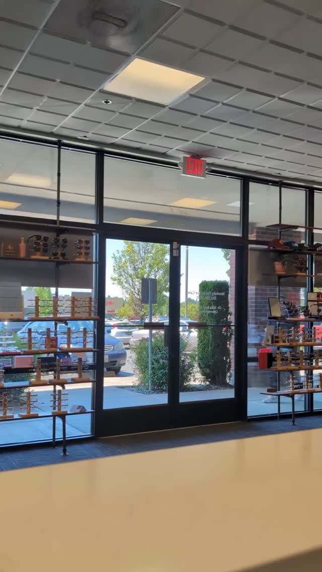 When your staff wants to close after lunch - they go for the gut punch.
Commanders fans, we are commanders fans here.
#httr #thesehatskeepappearing #mynightmare #travelingeyedoc #newbergfamilyeyecare #beststaff #bestpatients