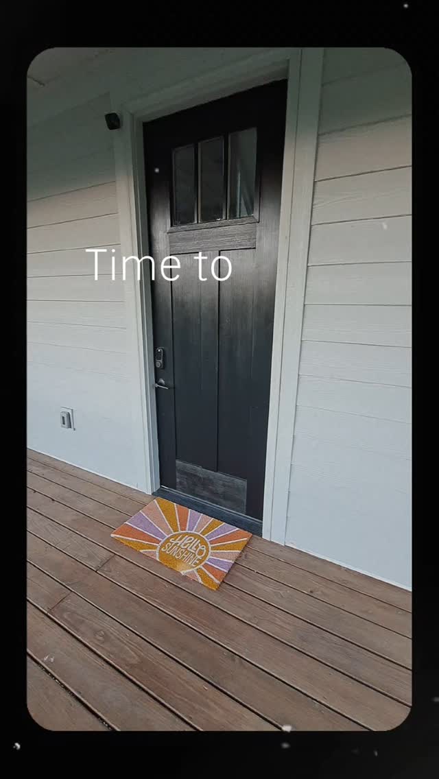 🌄 Come stay at Sunrise Chateaux — your Blue Ridge Mountain top escape. Soak in the private hot tub, sip coffee on the wraparound porch, and unwind by the fire after a day of adventure. Tap through for a glimpse of your next getaway — and book your stay today! ✨
#SunriseChateaux #BlueRidgeRental #MountainGetaway #NorthCarolinaCabin #VacationInTheMountains #AshevilleGetaway #LakeLureRetreat #ChimneyRockNC #AirbnbNorthCarolina #NCmountains #LuxuryCabinRental #WeekendEscape #HotTubViews #CozyCabinVibes #HotTubRetreat #NCvacationrental #UnionMillsNC #MountainVacationRental