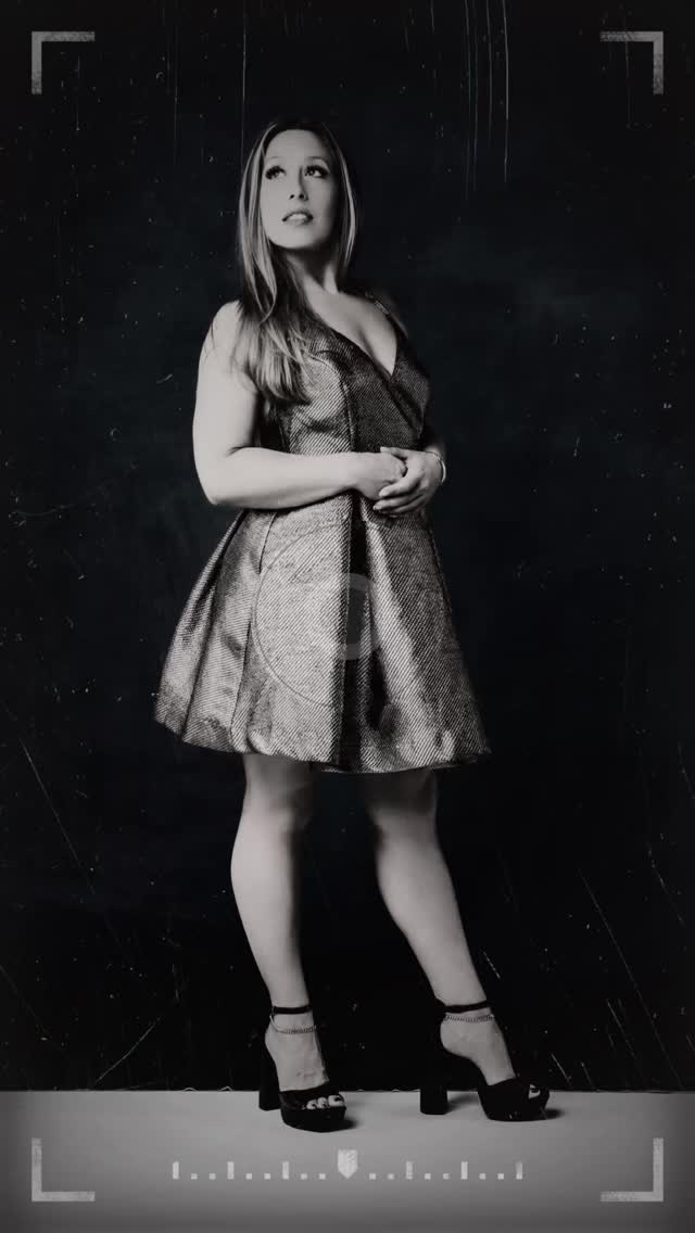 This might be my favorite backdrop from @apertureebackdrop yet 👀🔥
The color. The texture. The VIBES.
I’ve used a lot of backdrops—but this one? Instant favorite.
🎥 Live edits coming soon + full shoot breakdown at Vyrus Studios.
🎯 Drop a 🔵 if you want the name 👇
📸 Code: JM20 for 20% OFF at Aperturee.com
#ApertureeBackdrop #PhotographerLife #StudioVibes #JumpRAW #BTS #ViralBackdrop #PortraitSetup #VyrusStudios #PhotographyHack #CreativeTools #JM20 #BackdropsThatHit #TikTokMadeMeBuyIt