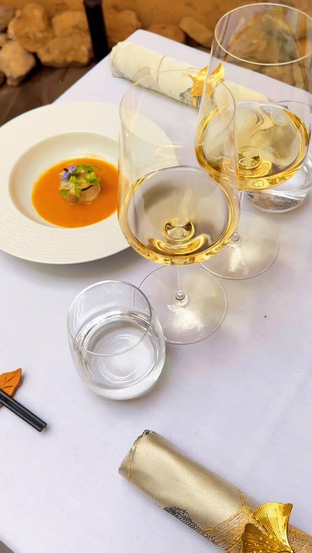 🐟 Cabillaud cuit à base température avec sauce de Yuxiang: une sauce aigre douce à l’ail de Sichuan, légèrement épicé 😋😋
🩵 Réserver: bistrowu.com
#aixmaville #aixenprovence #aix #aixmarseille #aixencommerce #aixoise #restaurantchinois #vin #yuxiang #poisson #vinblanc #shangrila