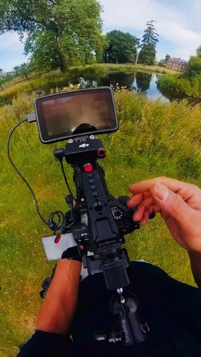 From my perspective of Hollimarie and Matthew’s wedding at the beautiful @santffraedhouse
Photo | @marcsmithphotography
CC | @crea8ivecontent
MUA | @mua_charmainegorwill
Hair | @bridie_thorne_hairdressing
Flowers | @dluxebloom
Singer | @tobias_official
Booth | @ultraohotobooth
