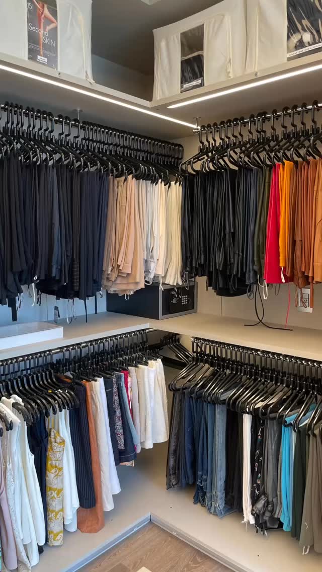 Closet organizado e prático!
#estilodevida #bemestar #produtividade #tempo #planejamento #organizacaopraticacriativa #personalorganizersp #organizaçãosp #organização #closet