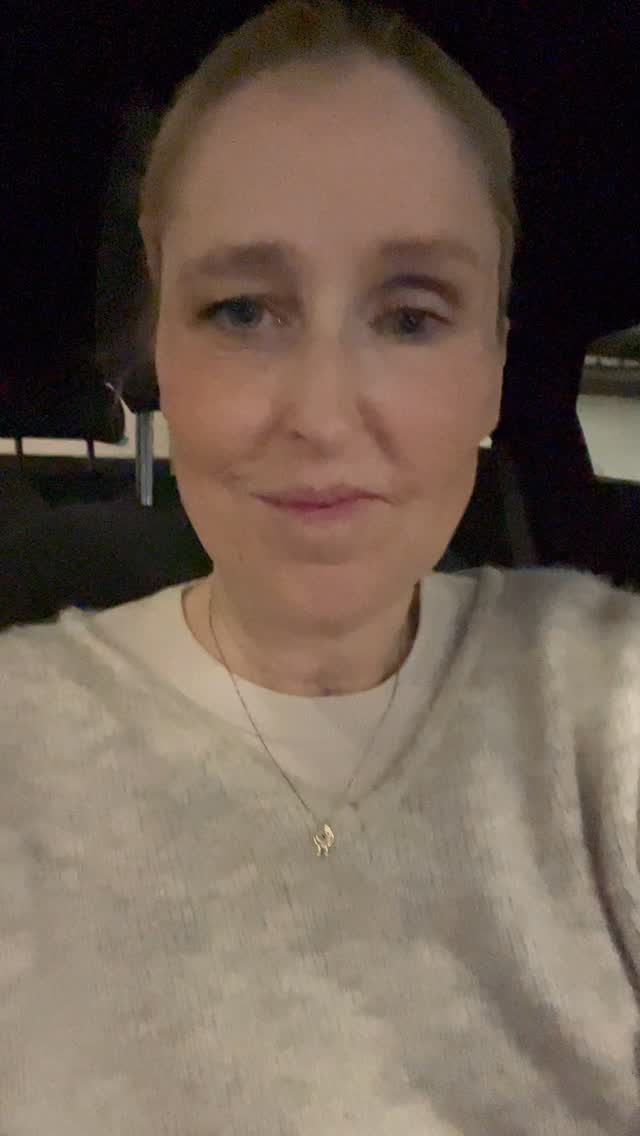 Best.twenty.minutes.of.my.life.
Not just because I meditated but because my 9 year old daughter did it with me for the full 20 minutes.
And fell in love with the feelings of peace, quiet, stillness and bliss.
Her level of mind blown 🤯 was so adorable and infectious.
We can’t wait for tonight. Do it all again.
If you’re keen to learn the ancient practice that serves you so well in your modern and busy life then come and do my Medi Steady Go course on 26/27 July!
Are you Medi?
#medisteadygo #meditate #vedicmeditation