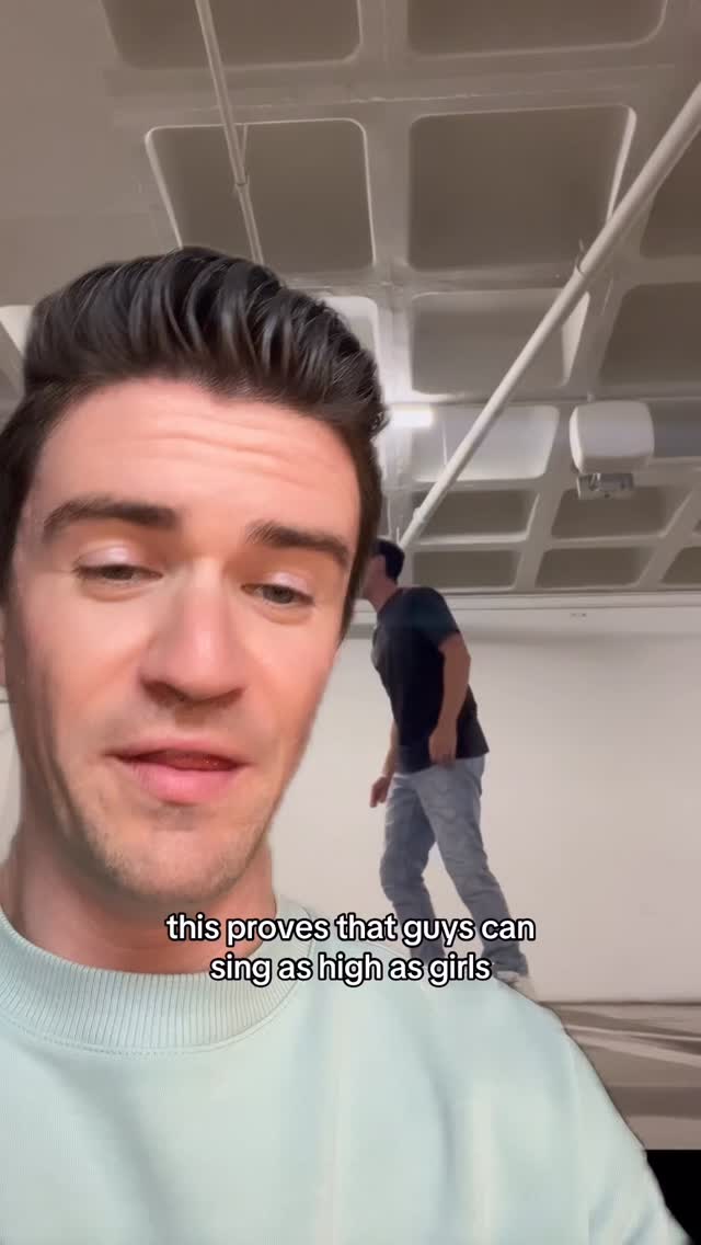 Always love singing Sia 😮💨 #singing #sia #acousticcover #singersofig