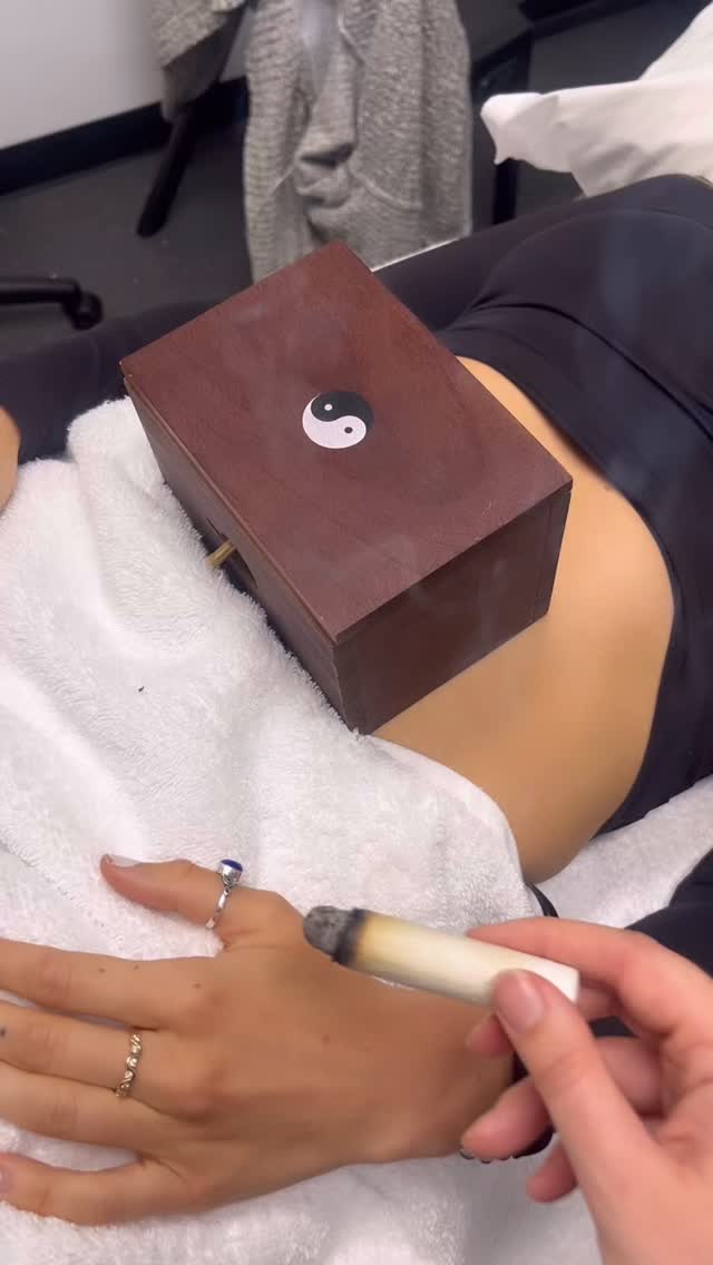 Let’s talk about the hidden impact of the oral contraceptive pill on your gut health 👇
Many people take the Pill for years, sometimes decades, without being told that it can disrupt the gut microbiome.
🔬 Studies have shown that the Pill can:
* Promote gut dysbiosis (an imbalance in your gut flora)
* Increase intestinal permeability (“leaky gut”)
* Set the stage for yeast overgrowths like Candida albicans
* Contribute to IBS-like symptoms such as bloating, constipation, or loose stools
Why? Because the synthetic hormones in the Pill affect bile flow, immune function, and the diversity of your beneficial bacteria.
And when the gut is imbalanced, everything from stress resilience to skin to hormones can suffer.
You might notice symptoms like:
• Constant bloating
• Food sensitivities (Garlic, onions, dairy, gluten)
• Recurrent thrush or UTIs
• Acne
• Low energy or brain fog
📌 If you’re on the Pill and experiencing gut or skin symptoms, it’s not in your head. There is a connection.
🧠 Knowledge is power—whether you stay on it or come off, supporting your gut is essential for long-term health.
💭Have you noticed gut changes on the Pill? Send a DM—I’d love to hear your experience.
#guthealth #thepill #gutdysbiosis #candidaovergrowth #bloatedbelly #pcosawareness #naturalhormonebalance #naturopath #womenshealth #skingutconnection #guthealing #hormonehealth #acneandgut #leakygut #oralcontraceptive #pillsideeffects #functionalmedicine