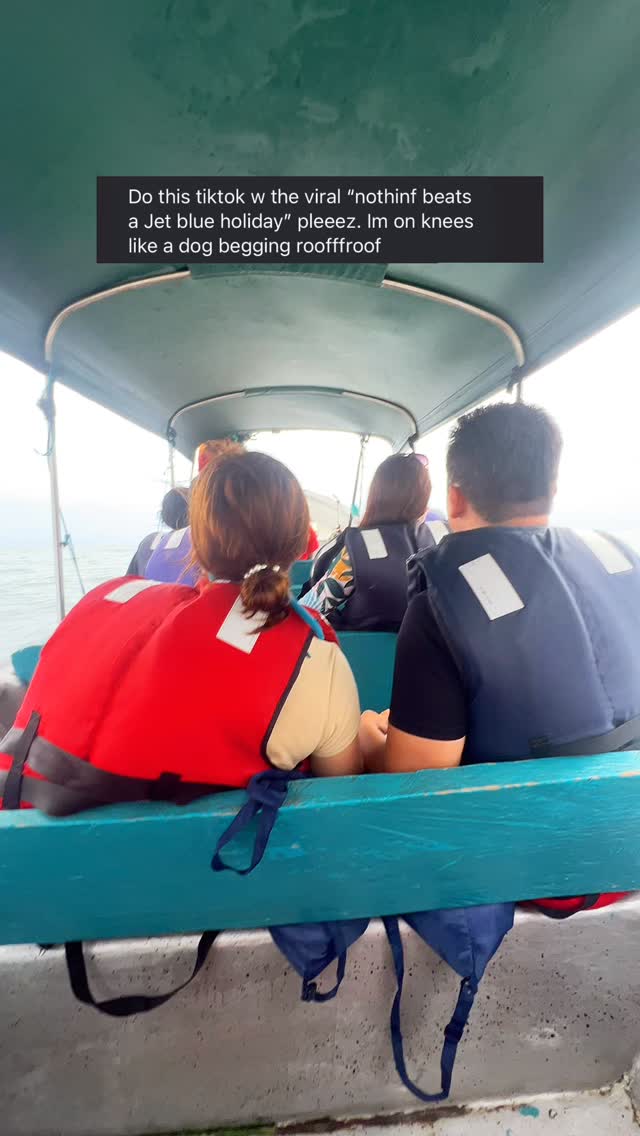 Panama during rainy season ☔️
•
#jet2holiday #jet2 #panama #rainyseason #ninoshkatravels #backpacking #solofemaletravel #sanblas #travelmemes