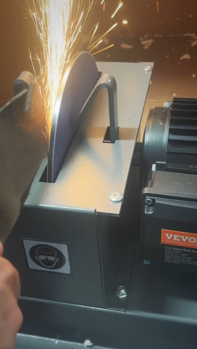 🦾🧑🏻🌾
#lawncare#lawnmaintenance#lawncareservice#lawncareservices#vevor#orlandoflorida#orlandofl