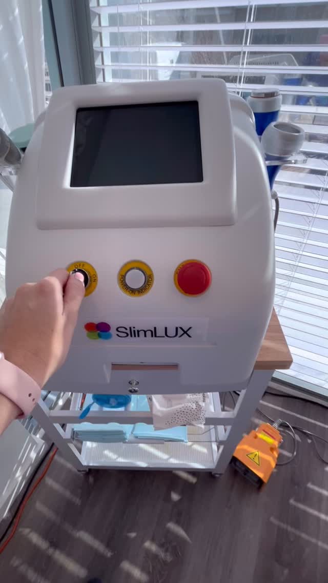 The #SlimLUX from @theglobalbeautygroup is the ultimate #bodysculpting device 🙌🏻
A state of the art, clinically proven and tested machine that delivers results time and time again 🙌🏻
Here at @sculptandglowlab we use the #SlimLUX for all Fat Cavitation, RF Skin Tightening and Cellulite Reduction treatments 😬
We are totally OBSESSED!
Curious about how this device works? Drop us a DM at @sculptandglowlab for more info 👏🏻
.
#fatcavitationperth #rfskintighteningperth #cellulitereductionperth #realresultsrealpeople #noninvasive #slimlux #nurseledclinic #sculptandglowlab #safe #tested #clinicallyproven #bodysculptingspecialists