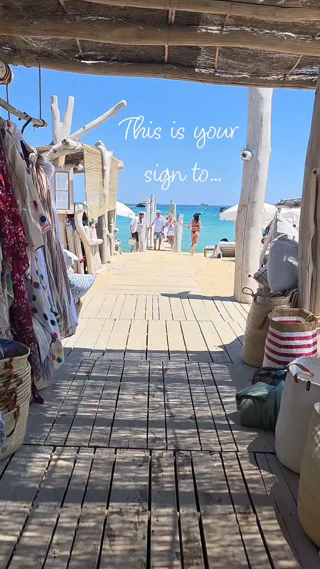 St Tropez! There's simply no place like it. The little fishing village surrounded by beautiful wineries, with an abundance of amazing beach clubs and restaurants (my top tips are Le Club 55 and Jardin Tropezina), beaches with white sand and crystal clear water.
*
*
*
*
#sttropez #travelgram #luxurytravel #luxuryfamilytravel #instatravel #sttropezguide #leclub55 #jardintropezina