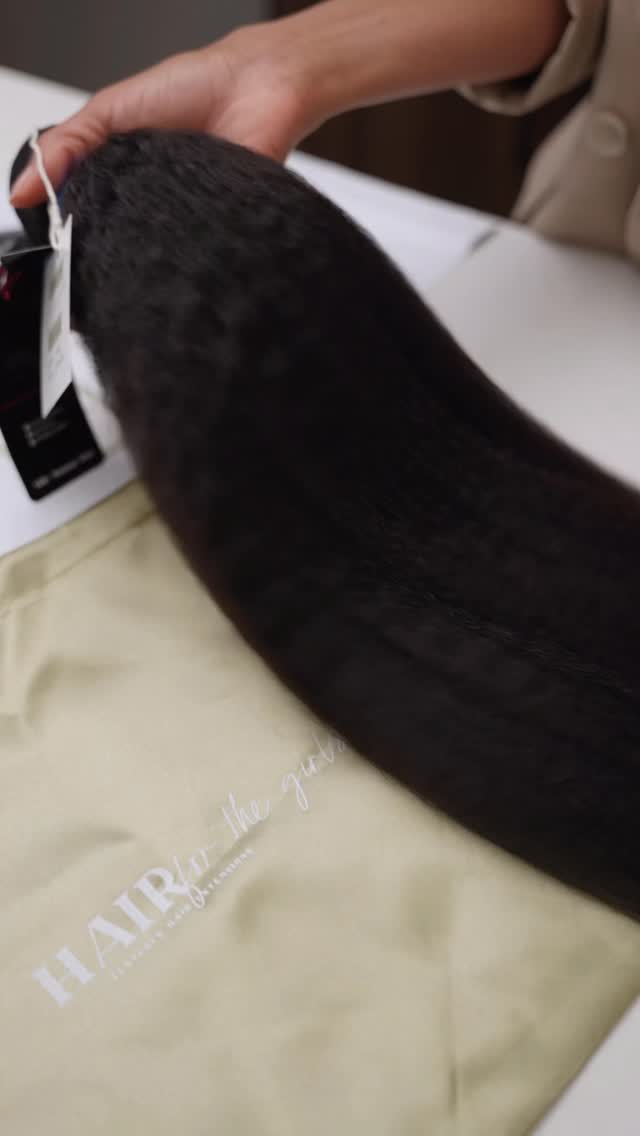 The HFTG experience! Extensions that blend in SEAMLESSLY with your own natural hair, whether straightened or curled 🙂↕️🤏🏾
Ft. our kinky straight clip ins in 24in
#naturalhairextensions #hairforthegirls #naturalhaircommunity #naturalhairstyles #straightnaturalhair