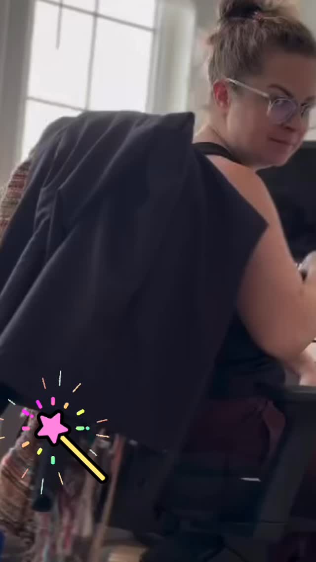 Have you met Hillary yet? Waterloo region IBCLC and resident OBC Pumping Queen, she’s got serious skillz!
Gosh we love this woman!
Hillary is brilliant, compassionate, empathetic and delightfully straightforward.
She’s gonna get you, see you for who you are and laser in with you right to your most pressing concerns.
Together, she’s gonna help you find the solution that fits you and your family best.
Pro Tip: she’s pretty fantastically hilarious so be prepared to bust a gut!
#breastfeedingsupport #ontariobreastfeedingclinic #breastfeedingjourney #newparentsupport #newmom #empowerfamilies #ibclc #pumpingmom #breastpump
@thehappybabykw