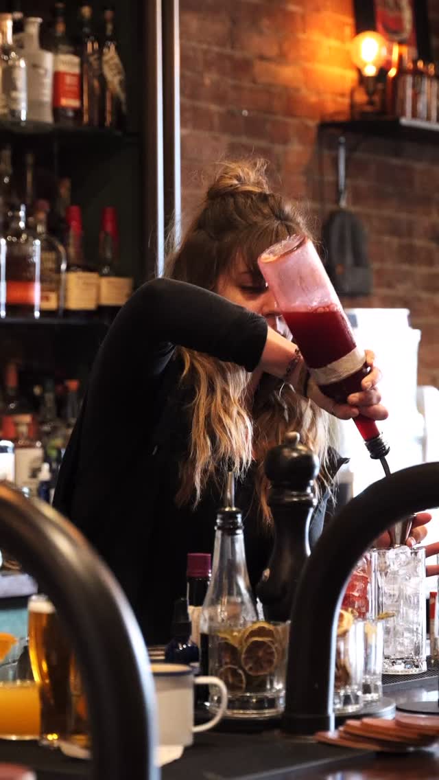 Hip Hop Brunch, weekends 11-3