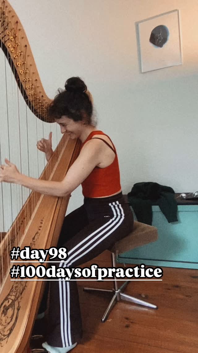 The harp.. always ringing! Here’s yesterday‘s dampening-technique journey 🐠
🎥 @anicecake
#harp #berlinmusician #harpist #musicianslife #classicalmusician #100daysofpractice #solo #berlinartist #chambermusic #100daysofpracticechallenge #mahler #dampening #ringing #useyourbrain #useyourbody #fullbodyexperience