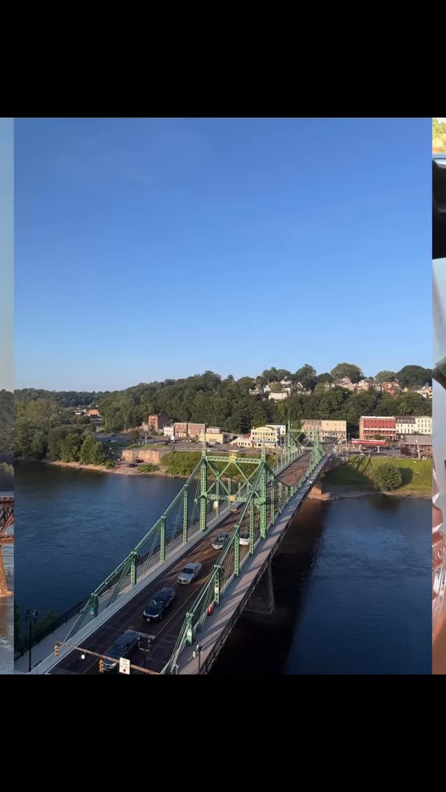 Thank you @thymerooftopgrille when the food , the ambiance and the service align gratitude is the only response. Five stars âď¸. Thanks for making our anniversary dinner wonderful .
One of my favorite restaurant located downtown Easton, Pa. The views from the top are spectacular. â¨â¨â¨â¨â¨