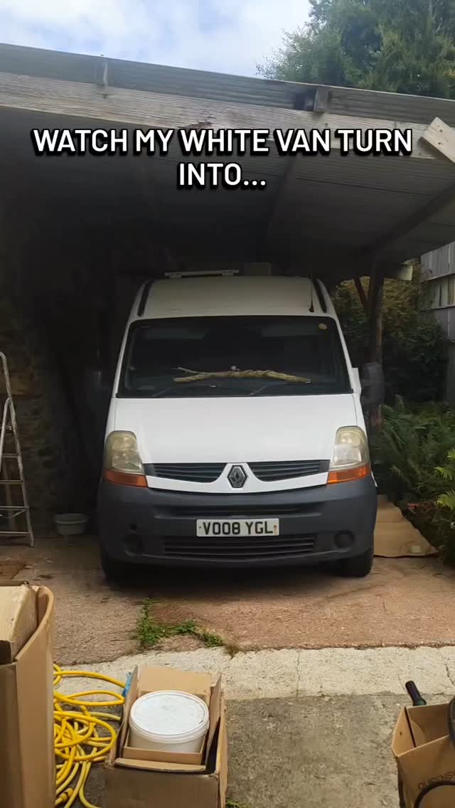 time between visiting @feraluxfarm is mostly spent working out your next visit to @feraluxfarm š it was a pleasure to stay this week and turn my boring white van into something.... well.... definitely something I won't loose in a car park š RAL 2001 on the sides and red oxide for the bonnet, back doors and door seals (not even because of rust, just because the colour is amazing and it's part of the place)
now it needs the door seals finishing and the numbers going matte black š and maybe a raise....
#vanconversion #diyvan #diypaintjob #paintityourself #bodywork101 #redoxide #vanlife