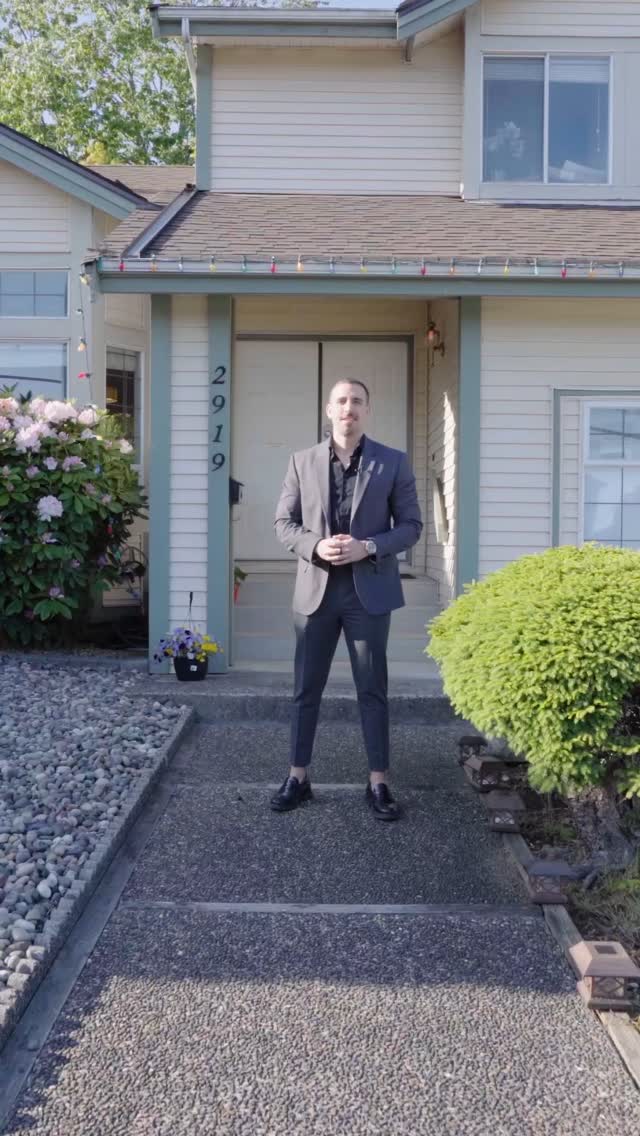 🔥2919 WALTON AVENUE COQUITLAM🔥 Call/DM me for info
#realestate #coquitlam #vancouver #vancity #portmoody #burnaby #portcoquitlam #sold #topproducer #eastvancouver #newwestminster #vancouverrealestate #surrey #newwestminster #realtor #mapleridge #market #marketreport #hot #canadarealestate #canada #presale