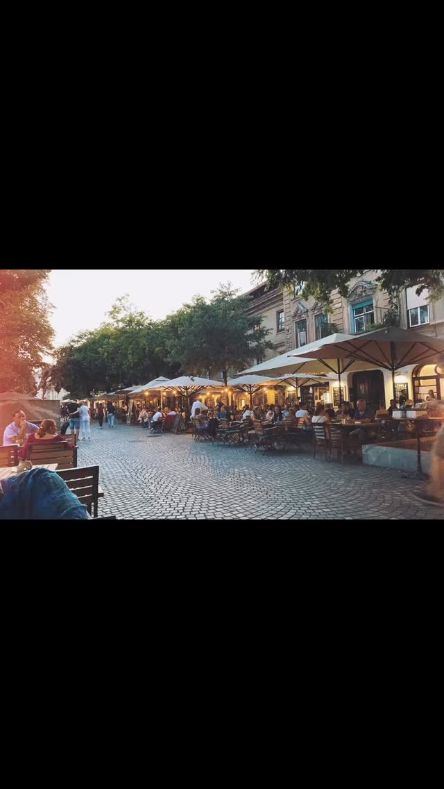 Ljubljana - an upcoming city with a green heart. 💚 If you are looking for a holiday destination, I can highly recommend this beautiful, fun and at nighttime vibrant city with young and friendly people. The food and drinks have totally exceeded my expectations and it’s very affordable compared to other places. I wasn’t expecting anything, but this city has really surprised me! The city was voted European Green Capital in 2016. So there are no cars in the old city centre. But a cute little electric train that will drive you around. I guess from a city that has a dragon as a symbol, one can only expect great adventures! 🐉
#hiddengems #ljubliana #whoelseisinlovewiththis #vibrant #dragonlovers #barcelonameetsberlin #holidays #inspiration #foodlover #foodmarkets #awesomenightlife