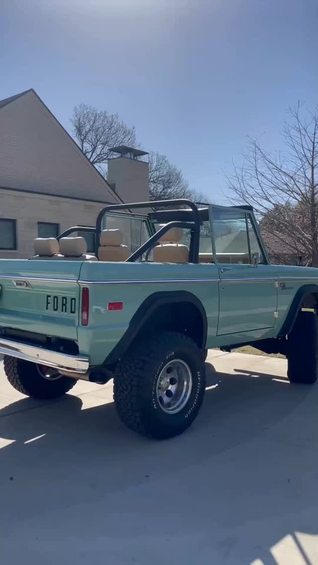 This beautiful vintage Ford Bronco screams summer! We couldn’t be more thankful to be able to detail this beauty and get it ready for summer fun!
#mandrautodetailing #dfw #dallas #dallaslife #autodetailing #dallaslifestyle #dallastexas #dallasliving #autodetailer #highlandpark #vintagebronco #fordbronco #bronconation