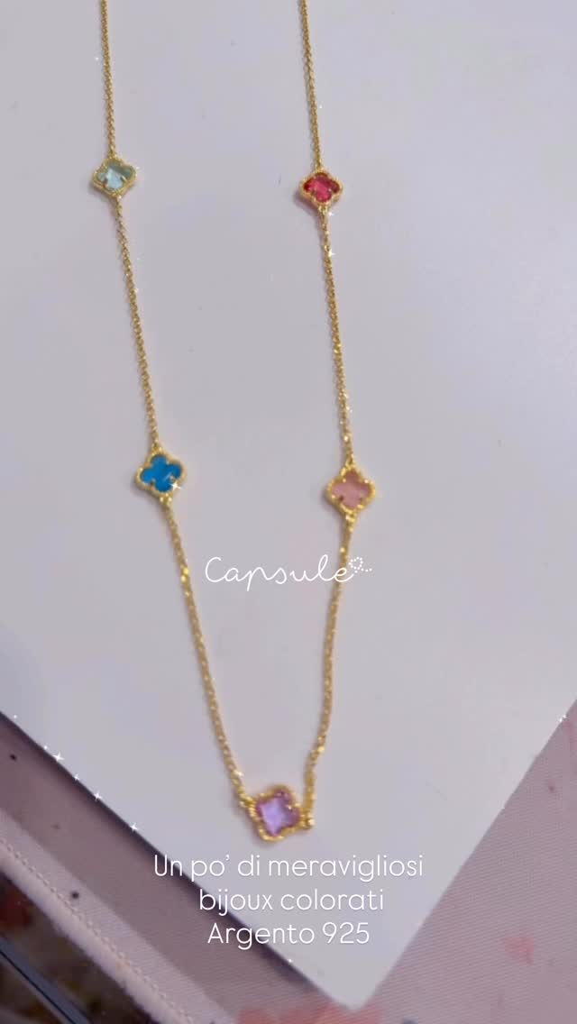 In estate c’è più voglia di colore 💓
.
.
La nostra proposta di bijoux in argento 925 con zirconi e pietre dure colorate 💓
#capsulerovereto #piccoleemozioniquotidiane #bijoux #argento925 #silver#regalo #spedizioni #estate #musthave #love