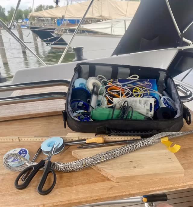 Spleißen - Heute haben wir auf Kundenwunsch einige Augspleiße hergestellt. #handarbeit
#spleißen #tau #taue #augspleiß #yachtservice #yachtservicepeenemünde #boot #yacht #peenemünde #kundenwunsch