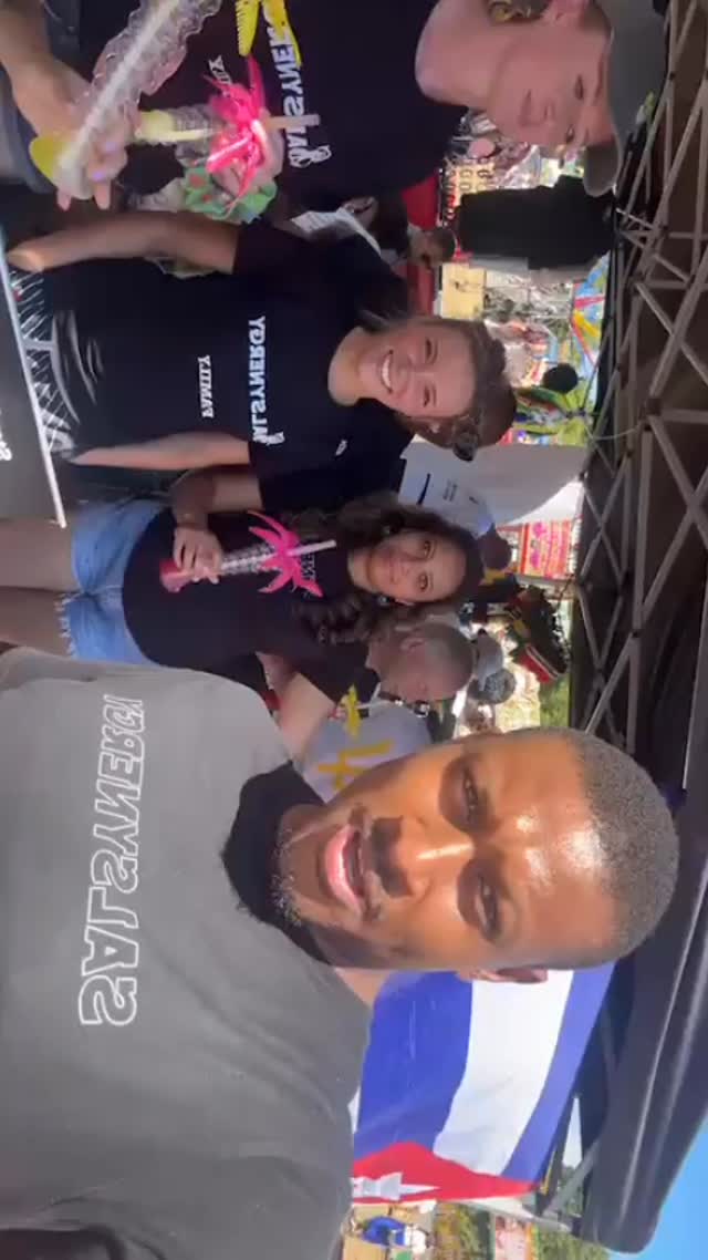 EVERYBODY SAY HEEEEY! Super Time with the SalSynergy Family #cubansalsa #dayout #festival #tasteofthecaribbean