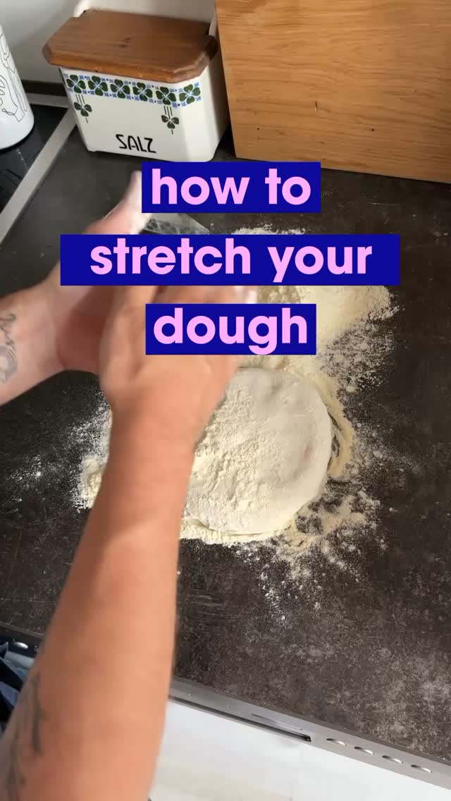 We’ve all been there — standing at home, dough in hand, thinking “how did Pablo do it again?” 😅 No worries, we got you! Here’s Part 1: How to stretch your dough like we did at the workshop. Part 2 is just around the corner, so you can keep that Neapolitan magic going in your own kitchen. 🍕❤️
#scuolavolante #thepizzaguy #pizzaschool #pizza #discovolante #prontovolante #wien #pizzaworkshop #viennaactivities #pizzaworkshops #pizzatime #pizzaexperience #cookingschool #pizzalovers #foodie #neapolitanpizza #fromdoughtocrust #doughstretching #pizzatutorial #homepizza #kitchenmagic #reelgoodfood #pizzavibes #homemadepizza