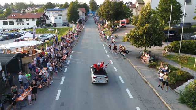 🏅🔥 Gänsehaut pur & Feierstimmung garantiert! 🔥🏅
Seid ihr bereit für den Tag des Sports 2025? 💪🎉 #QuaelspassAmDreisessel #KidsRace #RaceNight #AfterRaceParty #Dreisessel #musicpubbabylon #Dorfleben #tagdessports2025 #dreisesselgemeinde @berggasthof.dreisessel @djk_sv_altreichenau @dreisesselgemeinde @musicpub_babylon @fc3sessel