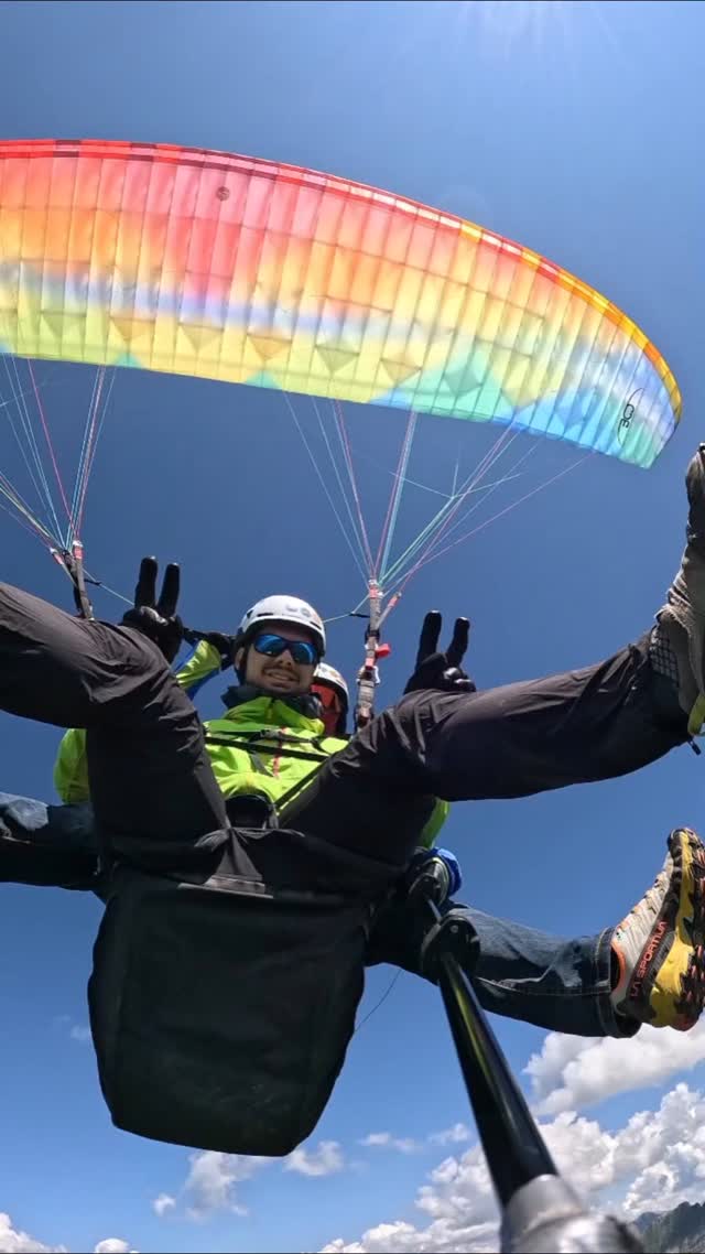 Bienvenue au Pays du Gruyère pour une aventure extraordinaire.
YOOFLY.CH pour des vols en parapente biplaces hors normes!
#flybgd #gruyère