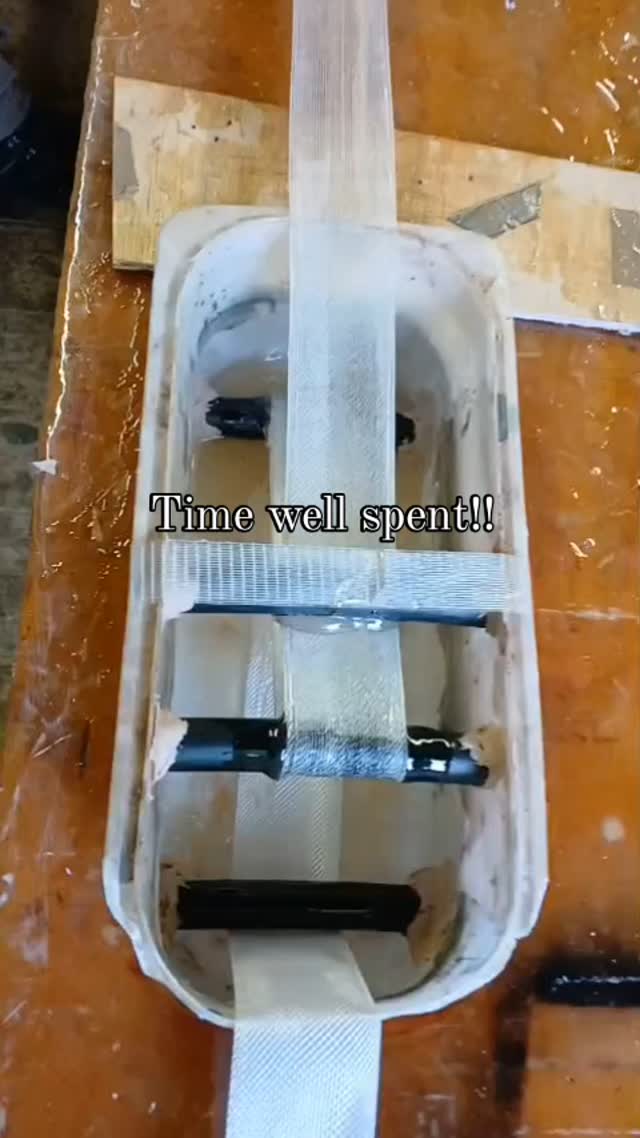 Innovate! Create! Sometimes things work out!! Our new resin saturating glass tape machine! We have just used on our latest canoe building workshop.
.
.
.
#orcacanoes #orcadventures #canoebuildingcourse #canoebuildingclass #canoebuildingworkshop #diy #craftingholiday #crafting #lakedistrict #madeinuk #canoebuilding #crafting #makestuff #holidayideas #holidayuk #canoeolans #canoekits #canoe