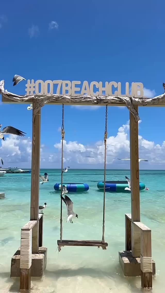 SUMMER 2025 is in full effect ❤️! MAKE IT COUNT!🌊
#007beachclub #roseisland #bahamas #clearskies #bluewaters