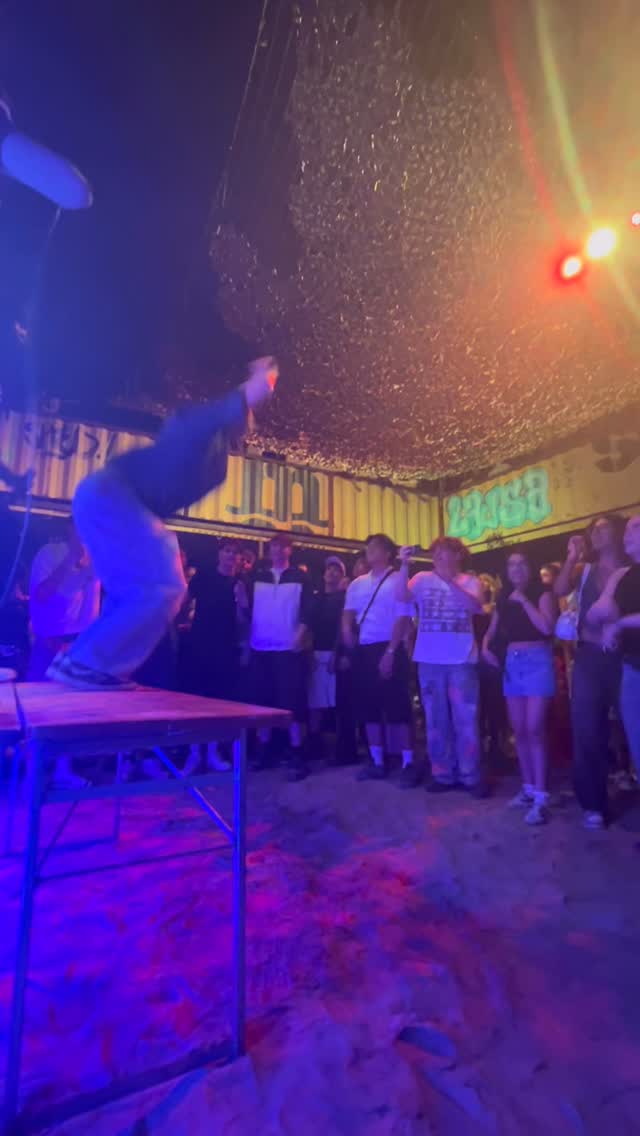 It’s summer time, it’s party time, it’s showtime ❤️