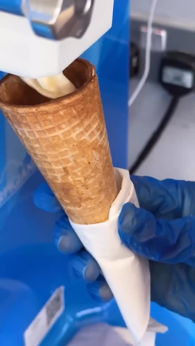 New trays, same signature swirl.
Bubble waffles, cones, and now indulgent trays made to impress.
📍Visit us this today or book your us to enhance your events!
👉 LINK IN BIO
#DessertDoneRight #SoftServeSeason #LondonEats #SummerDelights