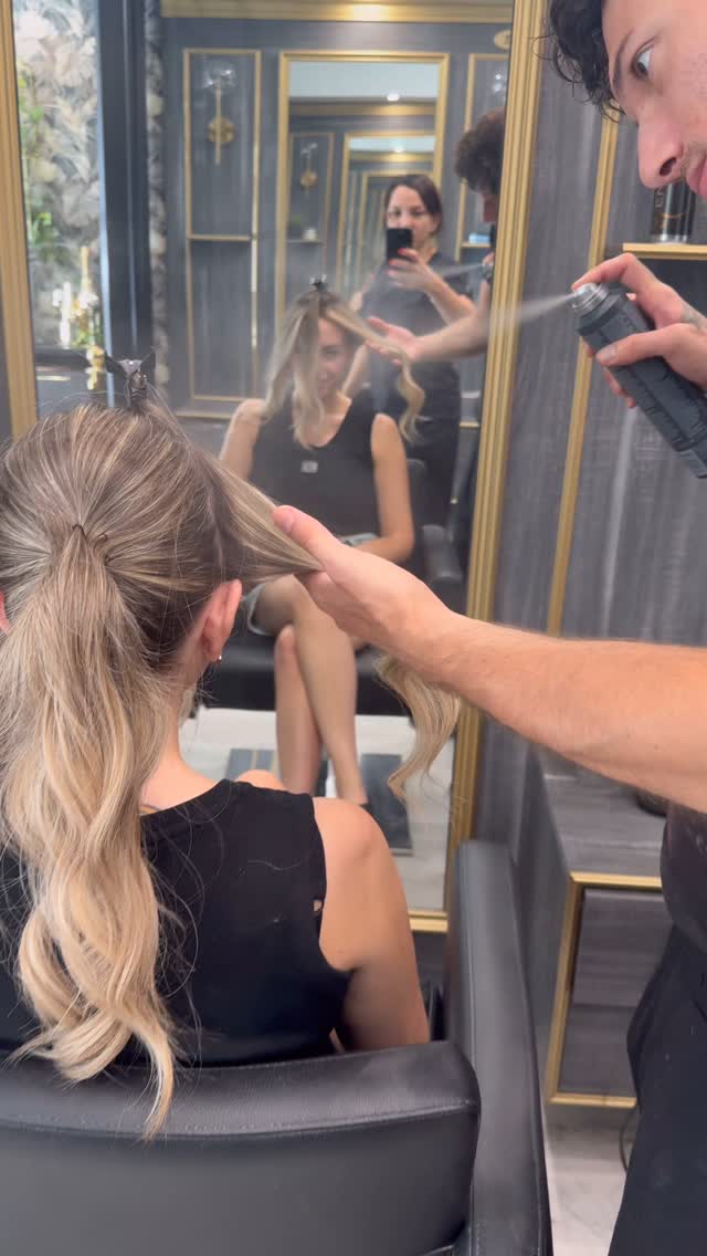 Uno chignon serale per la bellissima @alessandracannonee97 #acconciature #serata #gala #hair #capelli #elegante #fashion #glamour