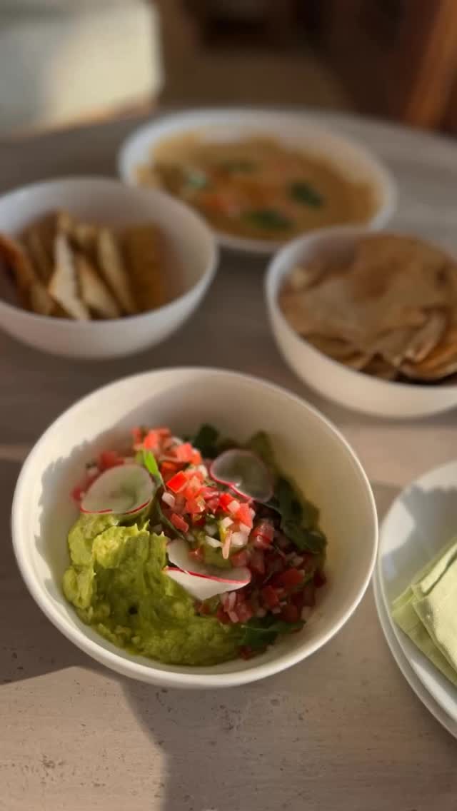 SAVORING TAMARINDO
One soon becomes familiar with the resident tres amigos of fine food options at the Four Seasons Resort Tamarindo: Coyul, Sal and Nacho. Between these AND the beach bar, we just can’t bring ourselves to say adios.
—
Images: ©️ Hither&Wander 2025 & courtesy of Four Seasons Tamarindo
For travel tips on Tamarindo click the link in our bio.
.
.
.
#hitherandwander #uniquetraveltips #fourseasonstamarindo #tamarindomexico #fourseasonstamarindoexperience #coyulrestaurant #salrestaurant #nachorestaurant #luxurytravel
