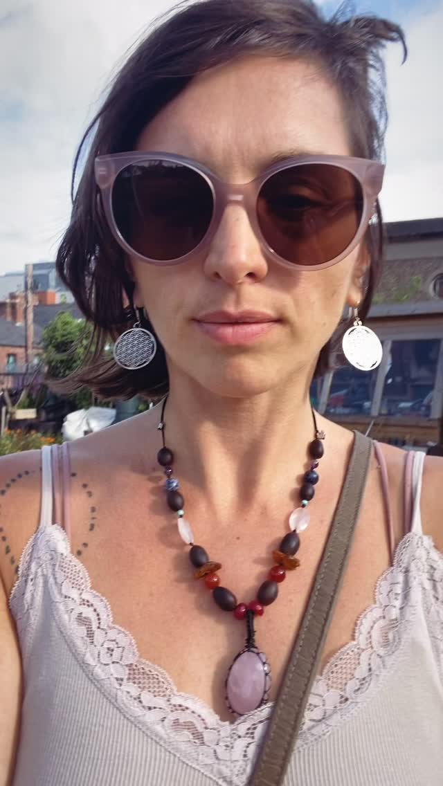 ~ Ajna Chakra - Third Eye ~ Intuition
Today in our embodied yoga class we’ll explore the Ajna / Third Eye Chakra. It’s connected to our inner wisdom, our intuition, our ability to see clearly.
Sharing a few insights on what it means to connect with our intuition.
In yogic tradition the Ajna chakra is located in the eye brow center and it’s linked to the element of light. When in balance we can see through things, we can see beyond the physical realm. We tap into our spirit self. It’s our ability to see clearly.
Pranayama, meditation and certain asanas help to connect with Ajna Chakra. Among them are Nadi Shodana, headstand, shoudlerstand, forward bends such as Janu Shirshasana and Paschimotanasa.
Ajna chakra is cultivated along with one of the Niyamas (personal observances) called Svadhyaya which is the practice of self-study and self-reflection.
Living from our intuition bring another layer of our experience as human beings, one that is actually quite natural for us but perhaps interfered with by living disconnected from nature, from the land, not turning inwards enough for guidance.
Lots of love, share your thoughts below 👇
#ajnachakra #intuition #embodiedyoga #embodiment #chakras #hathayoga #thirdeye