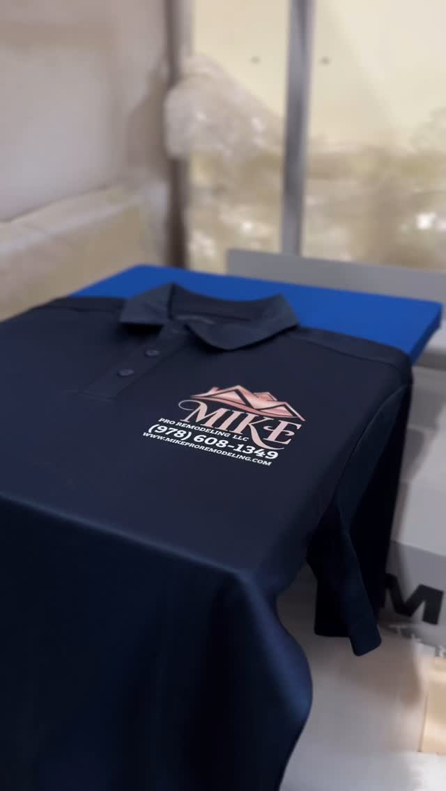 Stand out with custom uniforms that fit your brand—and your team.
#CustomUniforms #BrandStyle #WorkwearThatWorks #TeamLooksGood #EveryBrandStyle